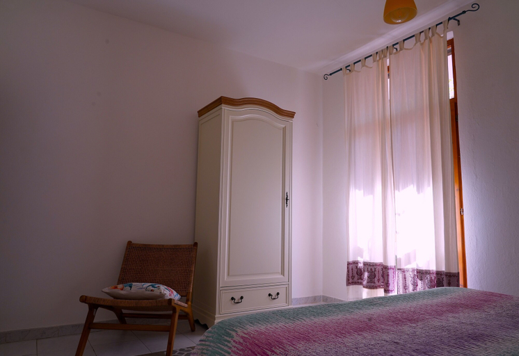 Bedroom 4, Flowery Inn Villa, Sassari