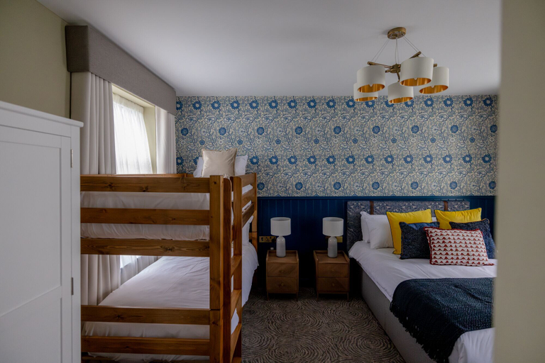 Bedroom 3, Brisbane House Hotel, North Ayrshire