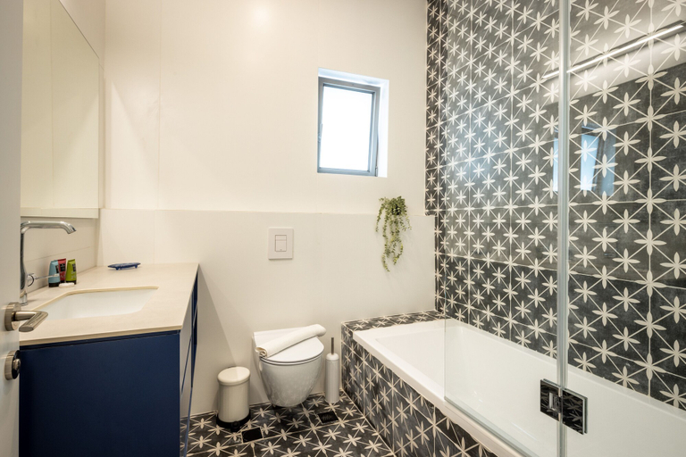 Bathroom 5, Tel Aviv Garden Oasis by Sea N' Rent