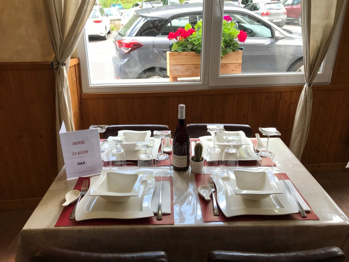 Food & Drinks 5, Hôtel Le Regis, Puy-de-Dôme