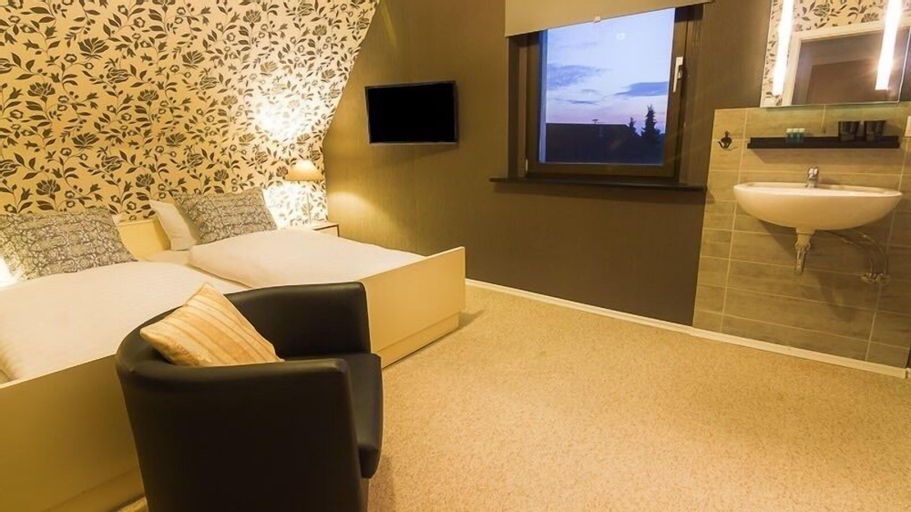 Bedroom 21