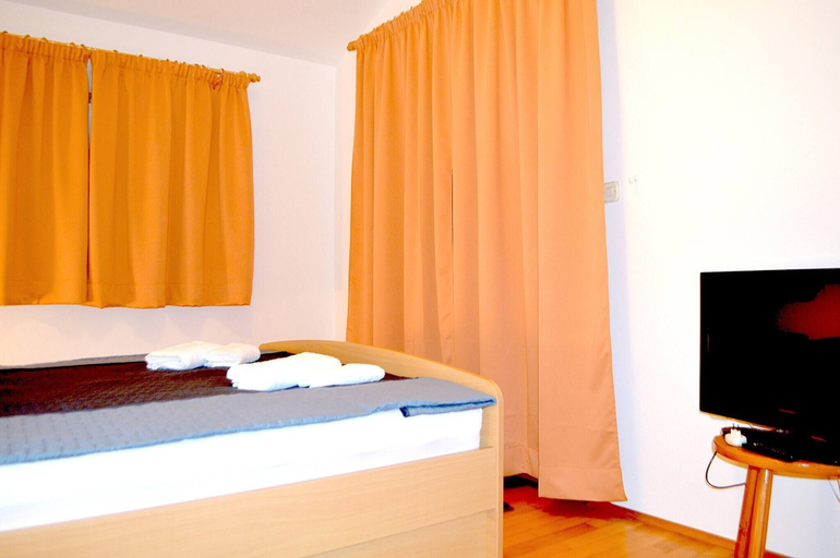 Bedroom 2, Casa Del Mar, Beach House, Preko