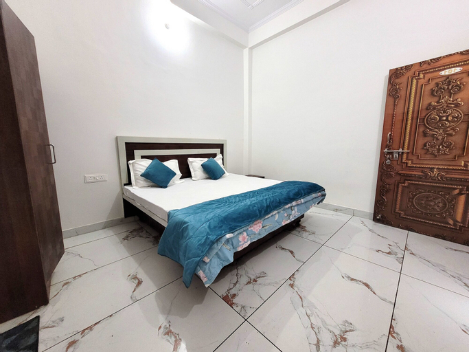 Bedroom 2, Hotel Ram Ghat Inn, Satna