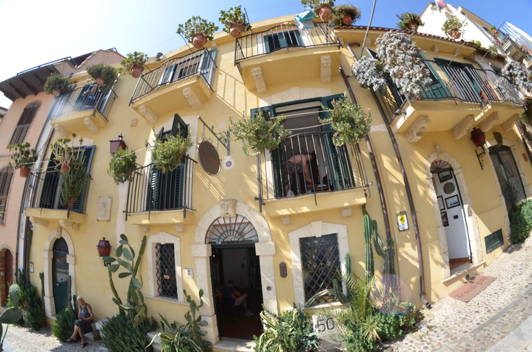 Exterior & Views 2, La Locandiera, Reggio Di Calabria
