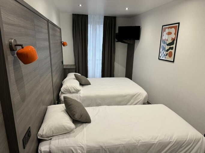 Bedroom 4, Hotel Esperance, Paris
