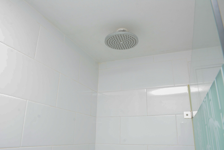 Bathroom 3, Cozy 2Br At Taman Rasuna Kuningan Apartment, South Jakarta