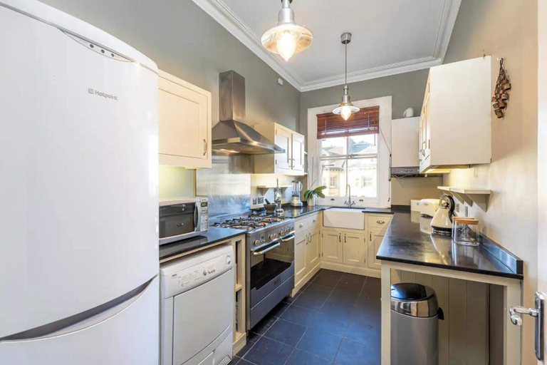 Others 4, Spacious Central Hove Beach Flat, Brighton and Hove