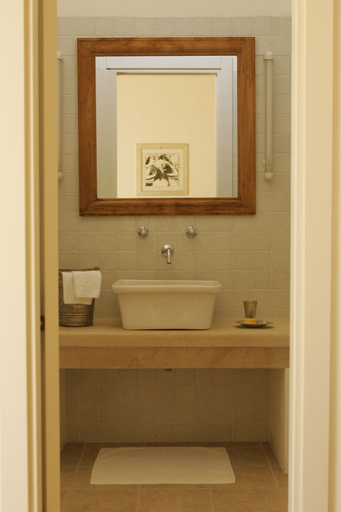 Bathroom 4, Masseria Montelauro, Lecce