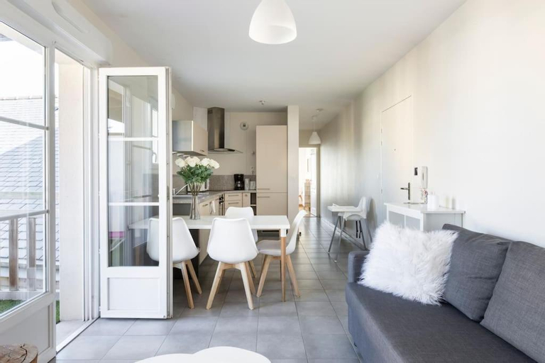 Others 4, Sweet Apartment, Ille-et-Vilaine