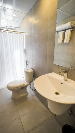 Bathroom 4, Bloom Hotel - Magarpatta, Pune