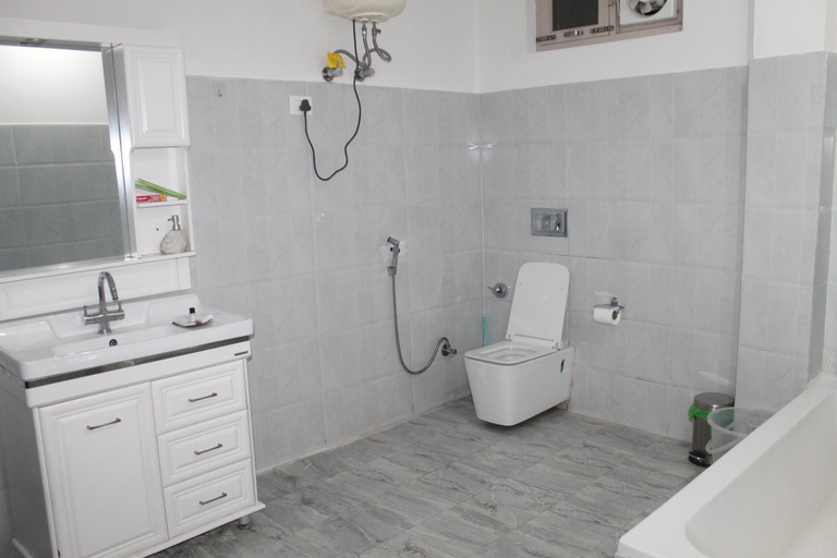 Bathroom 3, Junglaat Stays & Experiences, Kangra