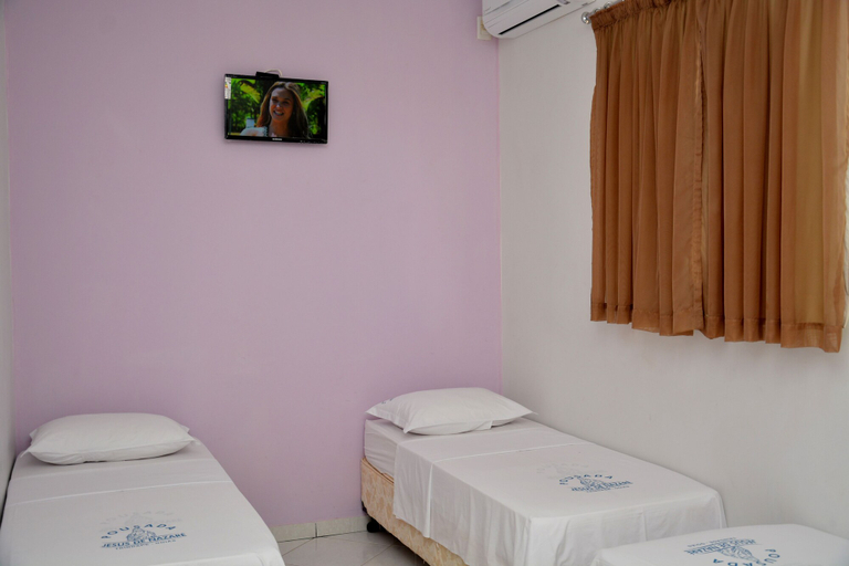 Bedroom 2, Pousada Jesus de Nazaré, Trindade