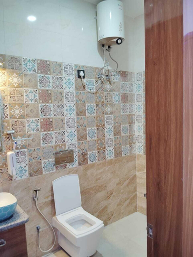 Bathroom 4, Madhav Residency, Mathura