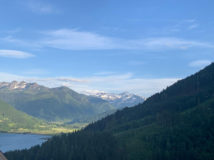 Others 5, der Sonnberg Alpinlodges - Apartments mit Seeblick, privater Sauna und Self Check-In, Zell am See