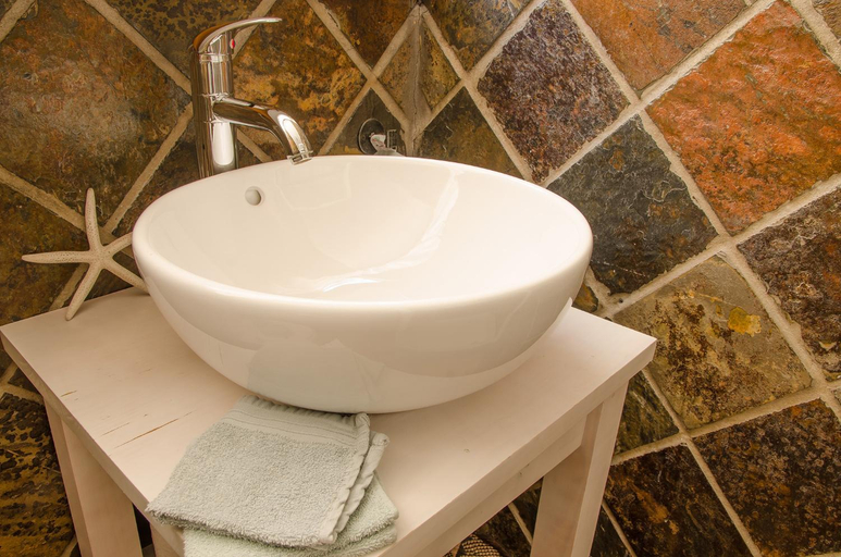 Bathroom, Sundowner Loft, Eden