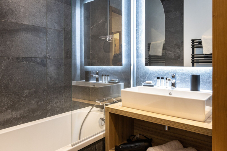 Bathroom 3, TERRESENS - Le Flocon Blanc, Haute-Savoie