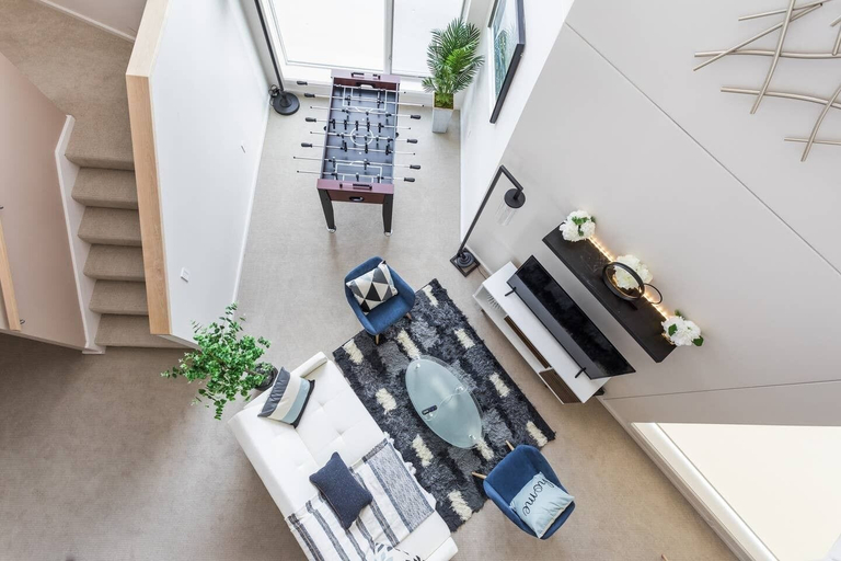 Interior 2, Upscale 3BR Penthouse by CozySuites, Indianapolis