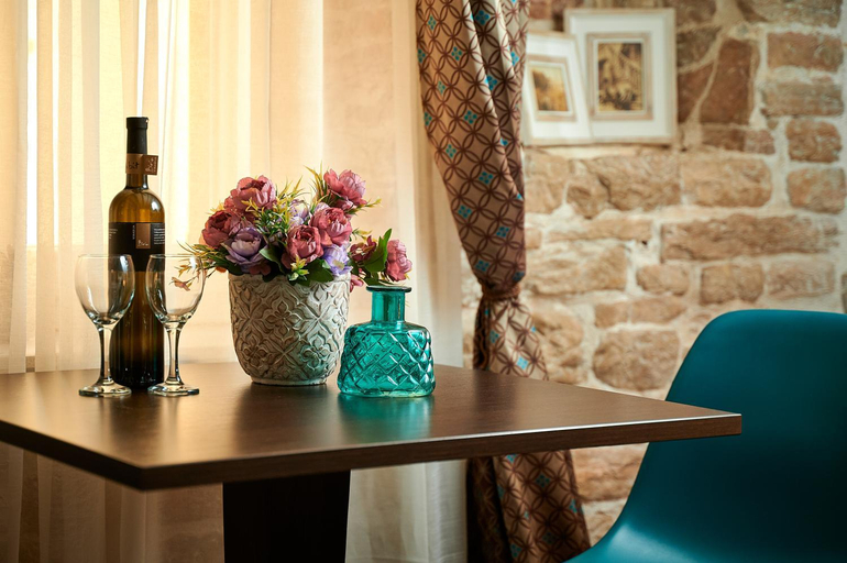 Others 5, Rustic Apartments Sv Frane in the old town, Šibenik