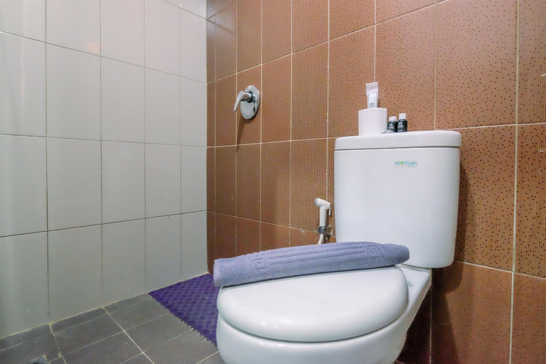 Bathroom 5, Minimalist And Nice Studio Apartment Atlanta Residence, Depok