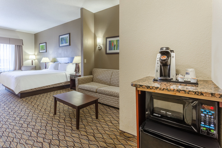 Bedroom 3, Holiday Inn Express CHARLES TOWN by IHG, Jefferson