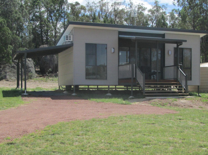 Just Red Wines Cabins, Stanthorpe