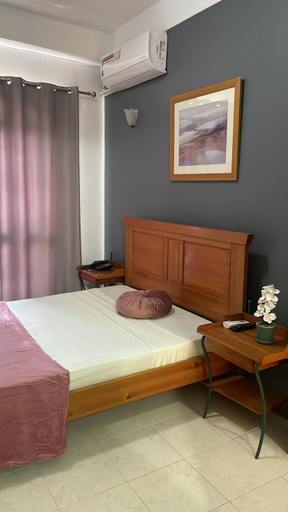 Others 5, Felicidade Hotel, Praia