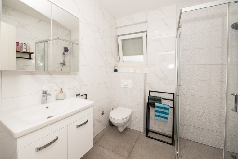 Bathroom 4, Modern Apartment Domina, With Balcony and Parking, Trogir