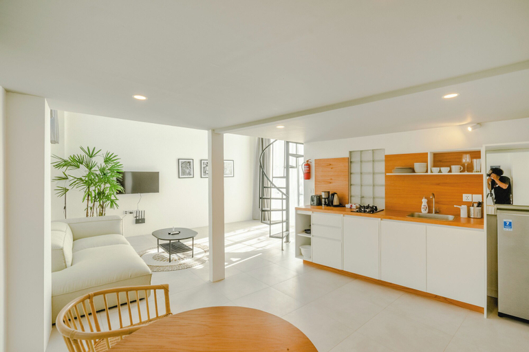 Dining Room 4