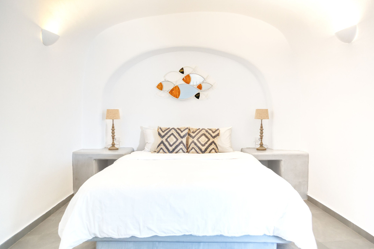 Bedroom 4, Aris Caves, South Aegean