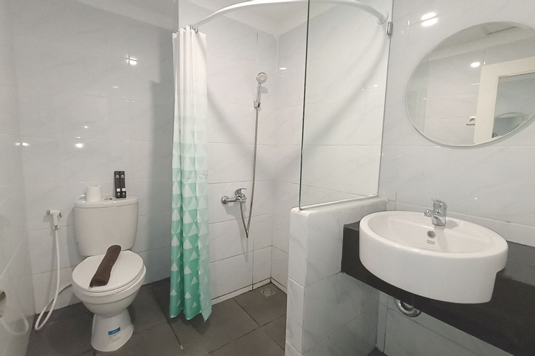 Bathroom 9