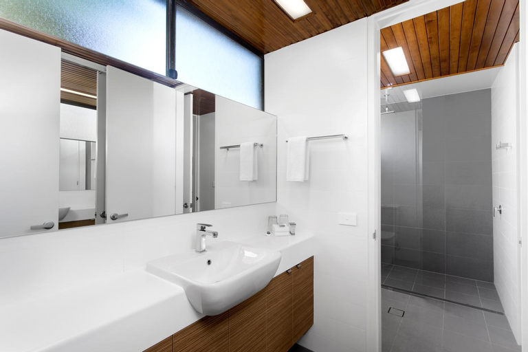 Bedroom, Beachside Beauty Nautilus Beach Resort Villa 182, Coffs Harbour - Pt A