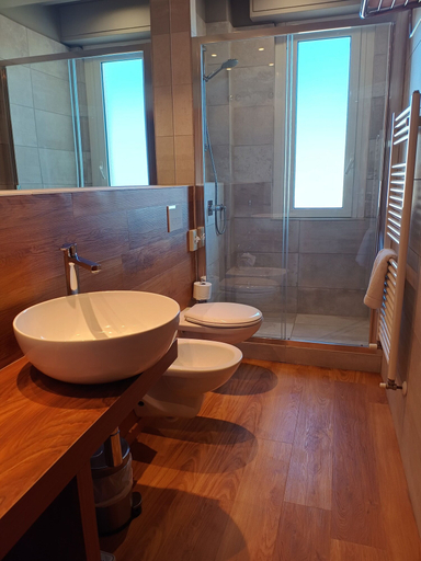 Bathroom 5, Hotel Concord, Rimini