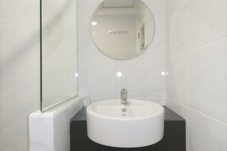 Bathroom 8