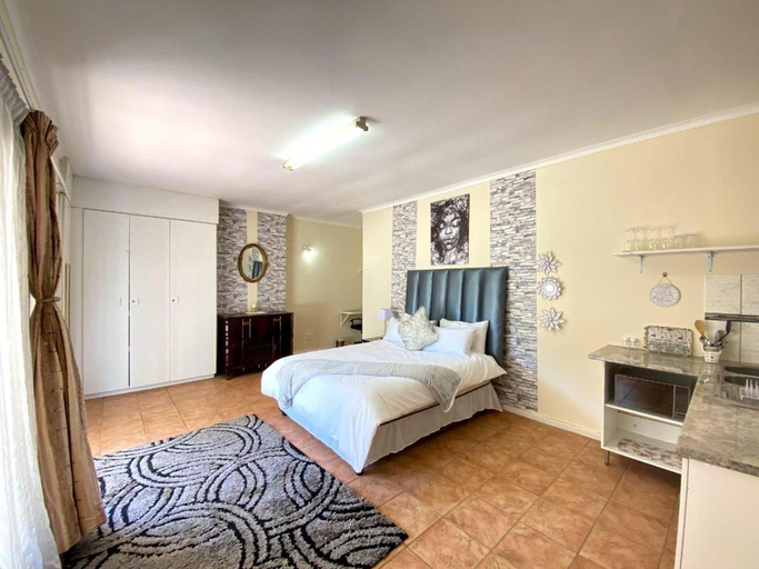 Others 3, DMpire Suite, City of Johannesburg