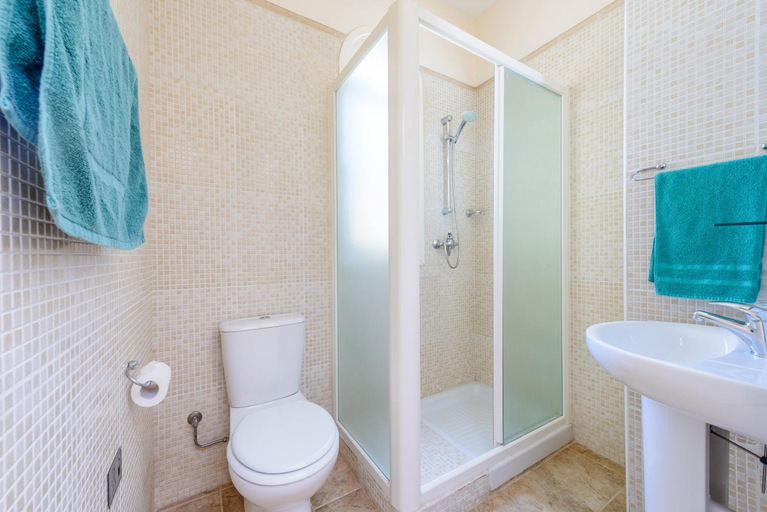 Bathroom 3, Villa Irina
