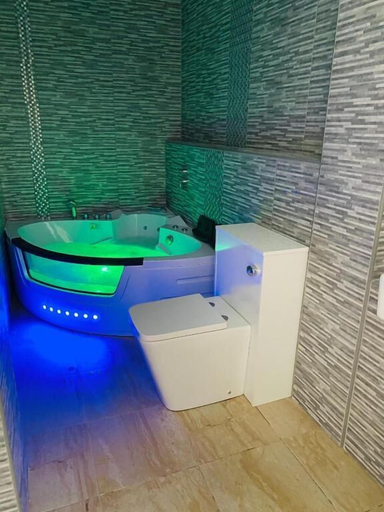 Bathroom 4, Villa Mentone Hotel, Isle of Wight