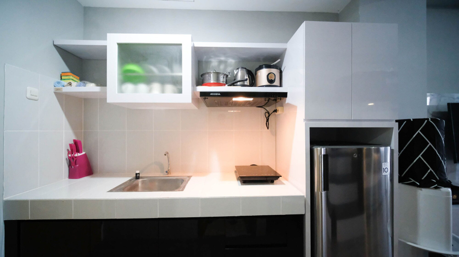Others 3, Cozy Living Studio At Bale Hinggil Apartment, Surabaya