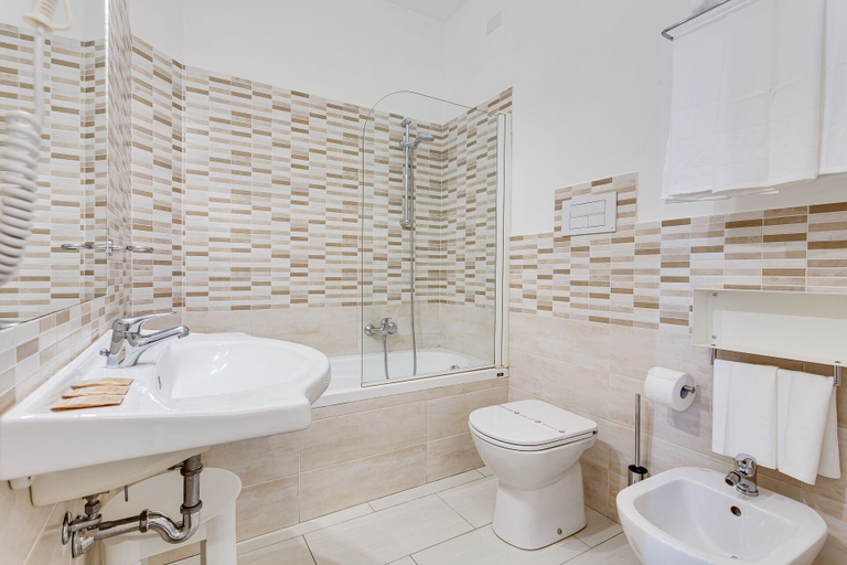 Bathroom 5, Residence Cavalluccio Marino, Rome