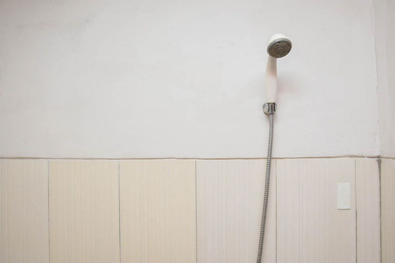 Bathroom 4, Comfy And Tidy Studio Apartment At Margonda Residence 4 Near Ui, Depok