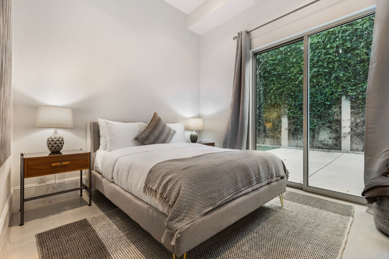 Bedroom 3, Angelo Circle, Los Angeles
