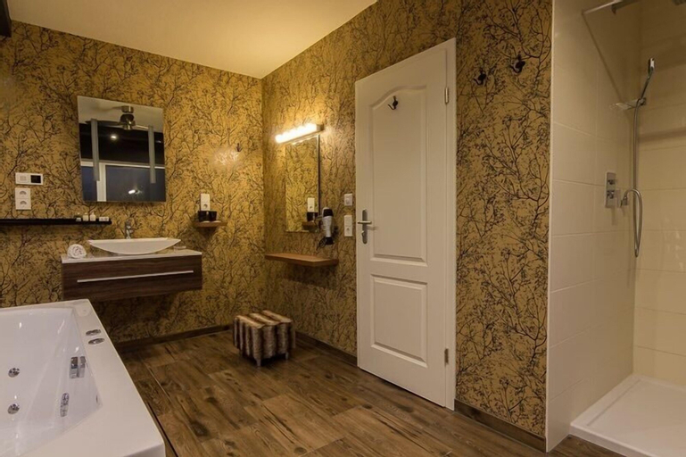 Bedroom 9