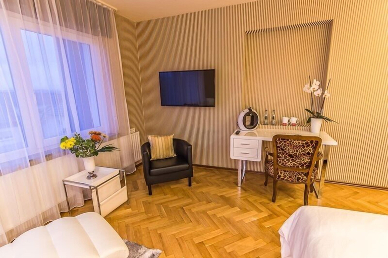 Bedroom 19