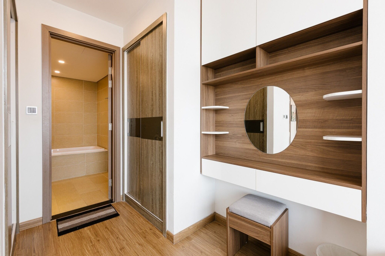 Bathroom 10