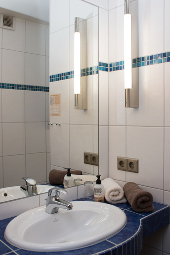 Bathroom 5, Hubertushöhe, Hochsauerlandkreis