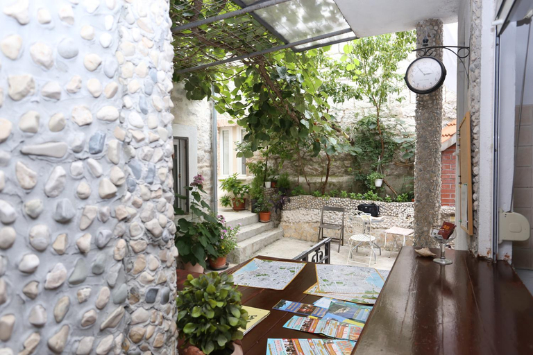 Others 5, Apartments Nikolla, Split