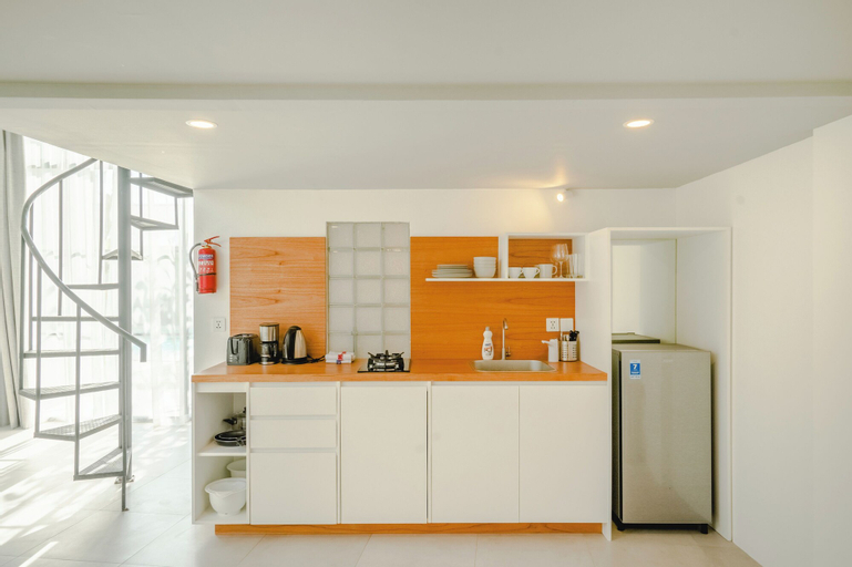 Dining Room 13