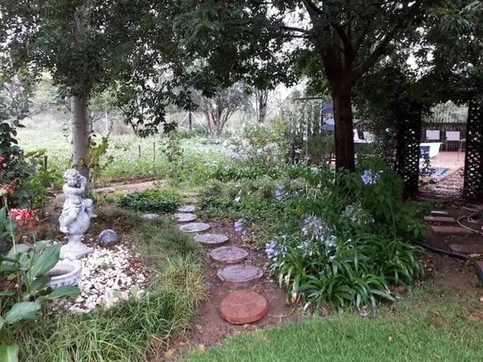 Others 4, Soutpan Guesthouse, Lejweleputswa