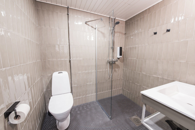Bathroom 3, Forenom Aparthotel Turku, Finland Proper
