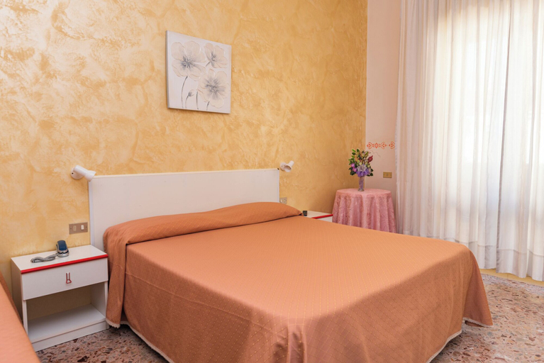 Bedroom 3, Baia Verde, Salerno