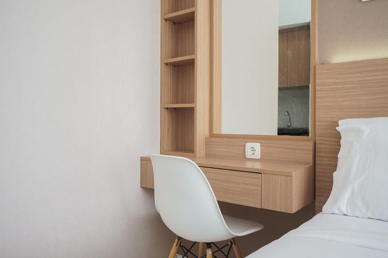 Bedroom 3, Comfort And Cozy Studio At Casa De Parco Apartment, Tangerang